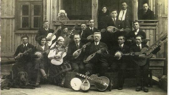 Pianino i kamień młyński nowymi nabytkami skansenu