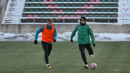 Pierwszy sparing Lechii na plus. Pod „balonem” w Kręczkach padły trzy gole