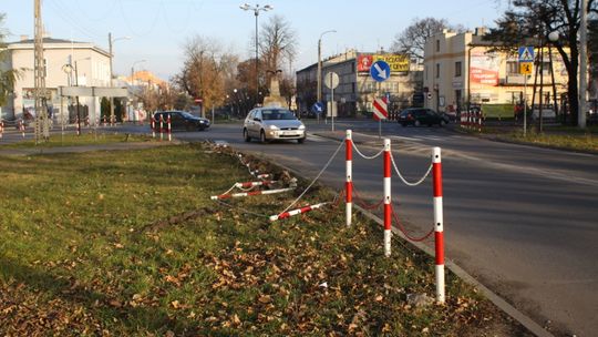 Pijana łobuzeria w rozpędzonych samochodach