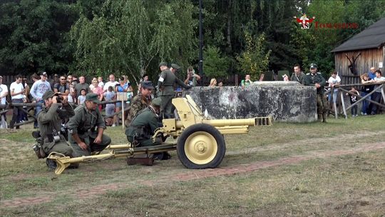 Piknik Militarny w Skansenie Rzeki Pilicy