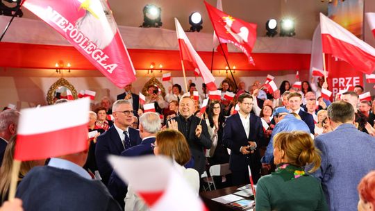 Piotrków. „To już nie kryzys, to zapaść”. Czarnek o demografii, mieszkaniach i przyszłości młodych