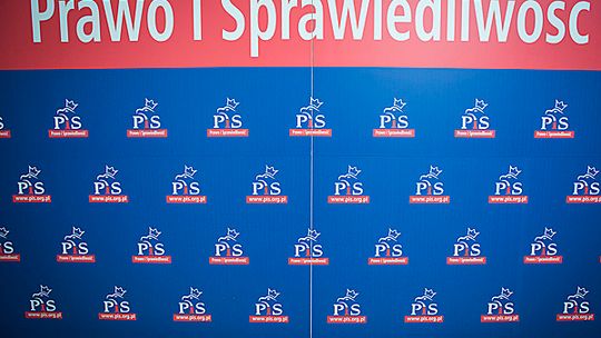 PiS zaprasza na piknik i... darmową kiełbasę wyborczą!