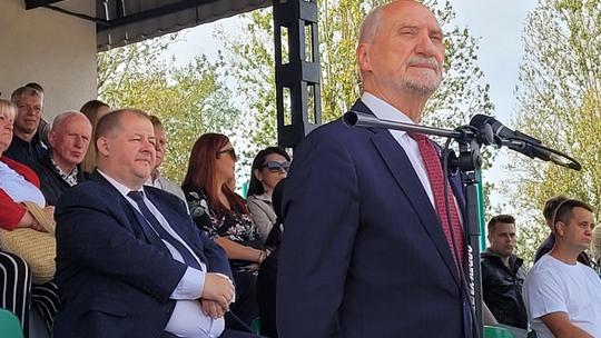 PK: akt oskarżenia wobec Antoniego Macierewicza ws. ujawnienia informacji niejawnych (krótka)