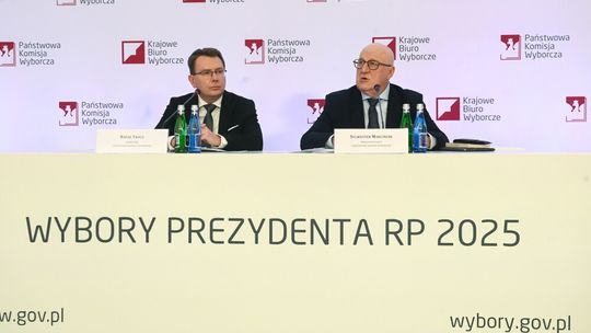 PKW: 28 mln 943 tys. 594 osoby uprawnione do głosowania w niedzielnych wyborach