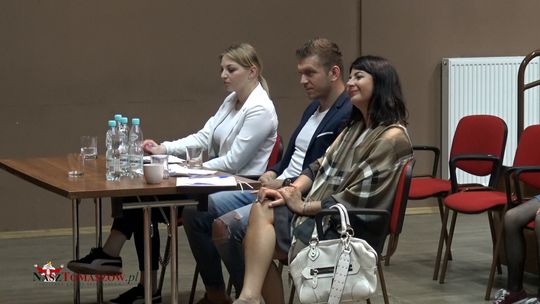 Płynęli na czystą wyspę 