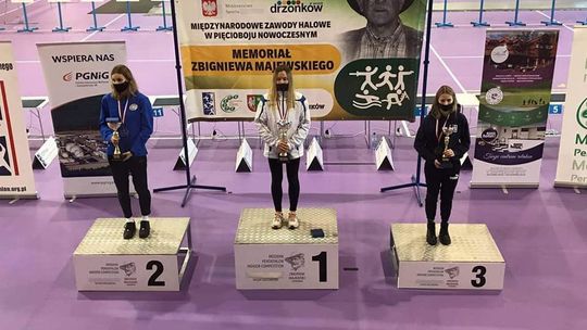 Pływacki grudzień „Olimpijczyka”