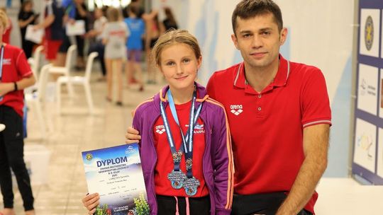 Pływackie sukcesy młodych pływaków z  klubu Champion Tomaszów Maz.   