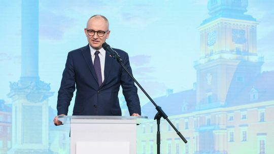 Poboży o zarządzeniu Trzaskowskiego: skandaliczna decyzja, musi spotkać się z protestem