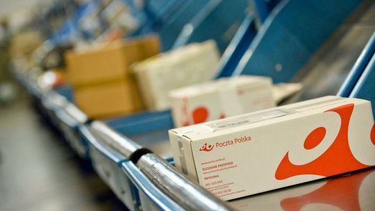 Poczta Polska z aplikacją do obsługi przesyłek kurierskich