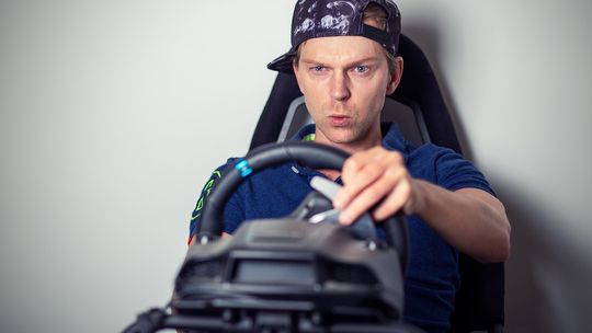 Polacy: Mistrzowie kierownicy czy mistrzowie iluzji?