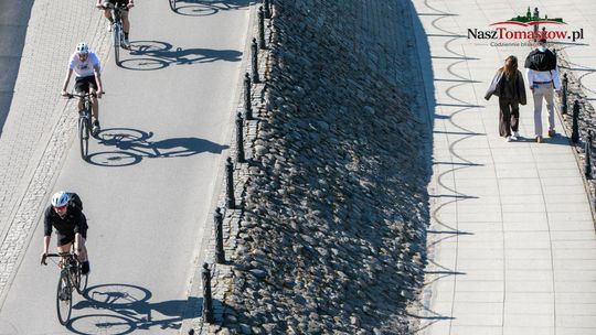Polacy szukają alternatyw dla rosnących kosztów transportu. Na popularności zyskują rowery. Analiza OLX