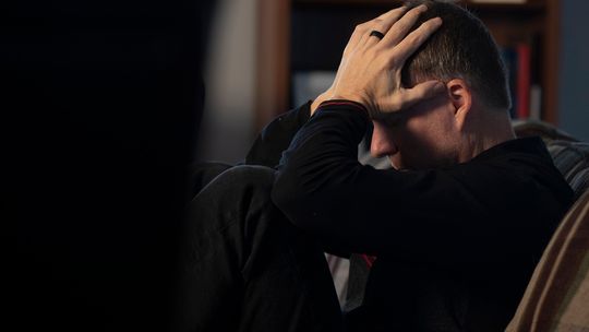 Polacy wciąż mocno odczuwają syndromy depresji. Blisko 67% potwierdza taki stan