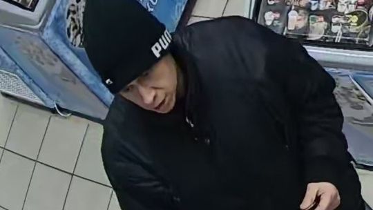 Policja szuka oszusta. Może go rozpoznacie