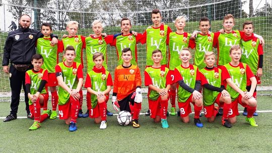 Polonia Piotrków na kolanach!