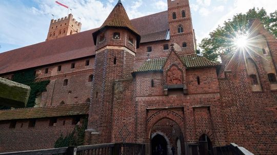 Ponad 390 tys. osób z 84 krajów odwiedziło w ub. roku zamek krzyżacki w Malborku