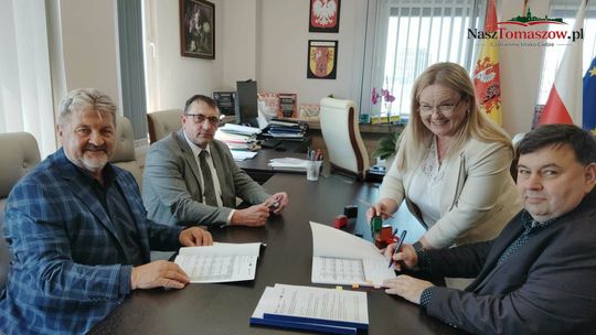 Ponad 5,3 mln zł dla szkół w Tomaszowie. Powiat stawia na zawodowców i edukację włączającą