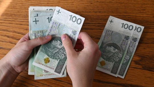 Ponad 60 proc. Polaków nie pożycza pieniędzy rodzinie ani znajomym