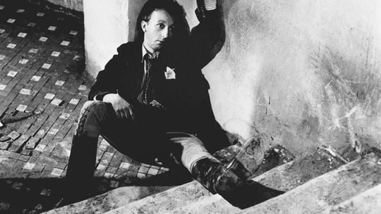 "Popiół i diament" zrodził się w Ostrowcu Świętokrzyskim 80 lat temu