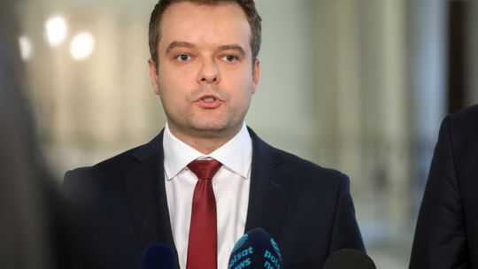 Posłowie PiS złożyli w PK oraz sądzie rejonowym poręczenie osobiste za księdza Olszewskiego