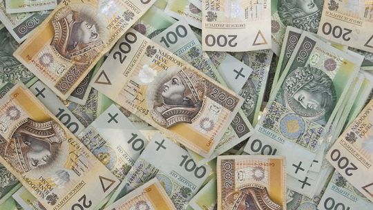 Powiat lekką ręką wydaje co roku 250 tysięcy złotych