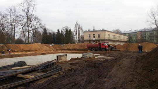 Powiat zabezpiecza długi prywatnych przedsiębiorców