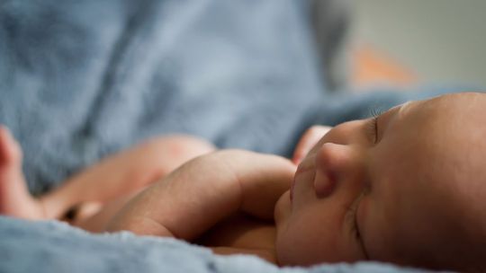 Powody, dla których karmienie piersią zmniejsza ryzyko nagłej śmierci łóżeczkowej (sids)