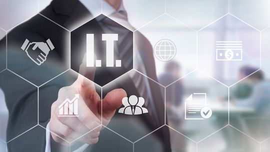 Poznaj 5 korzyści z outsourcingu IT