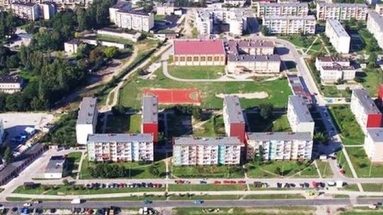 Pracują na boisku
