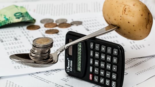 Prawie co czwarty Polak (23%) nie rozumie wpływu inflacji na wartość nabywczą pieniądza