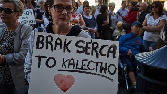 Prawym okiem: brak serca to kalectwo