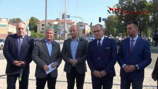 Prawym okiem: jak połączyć ogień i wodę