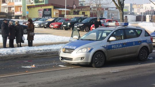 Prawym okiem: miara społecznego zaufania