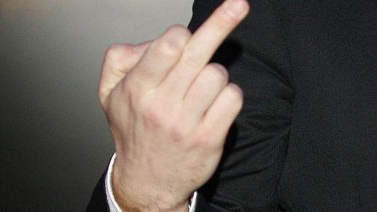 Prawym okiem: odpowiedzialność zbiorowa jest jak zbiorowy gwałt
