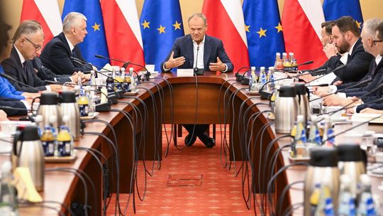 Premier do wojewodów: dzisiaj nie może być innego priorytetu niż bezpieczeństwo
