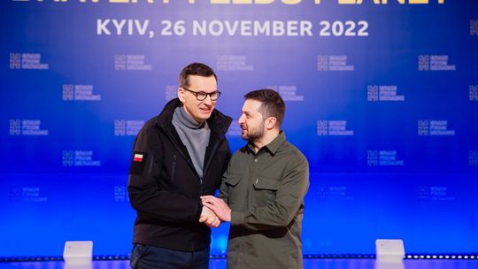 Premier Morawiecki w Kijowie: rozbudowujemy infrastrukturę graniczną, by wesprzeć eksport zboża z Ukrainy
