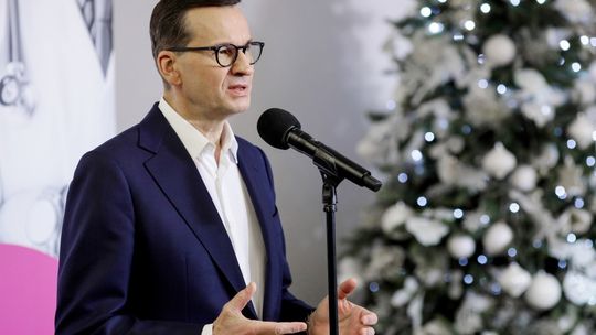 Premier: nie wykluczamy zniesienia od stycznia stanu zagrożenia epidemicznego