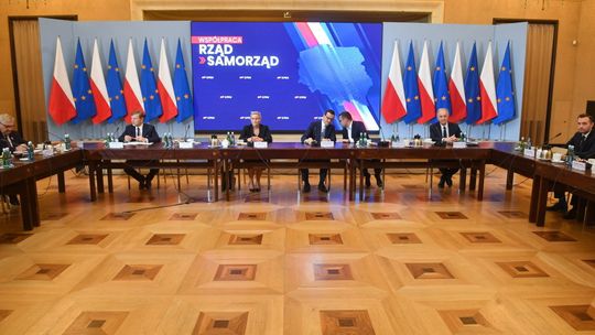 Premier po spotkaniu z samorządowcami: dziś nie możemy pozwolić sobie na podziały i spory