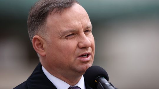 Prezydent o katastrofie w Smoleńsku: tak, jak wtedy widzieliśmy zniszczony samolot, tak dzisiaj widzimy zniszczoną Ukrainę