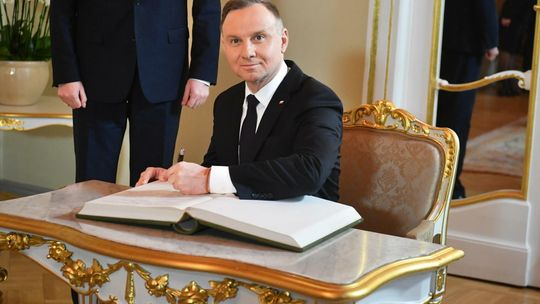 Prezydent o tabletce "dzień po": nie podpiszę ustawy wprowadzającej chore zasady