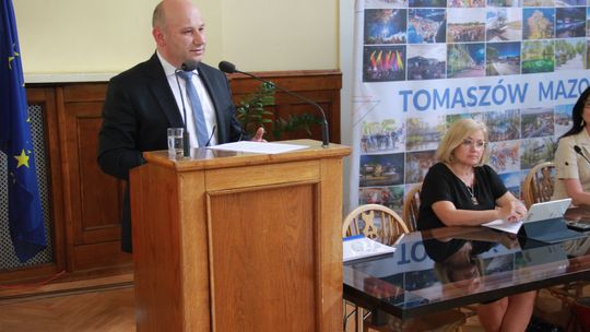 Prezydent z absolutorium i wotum zaufania