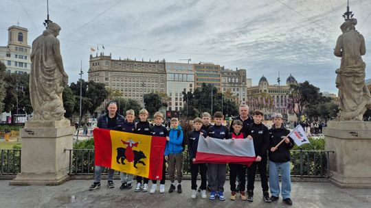 Prime Team Tomaszów Mazowiecki w Barcelonie – młodzi piłkarze spełniają marzenia!