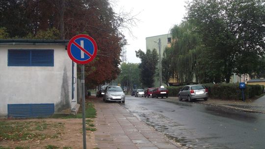 Problem z parkowaniem przy ulicy Bohaterów 14-tej Brygady