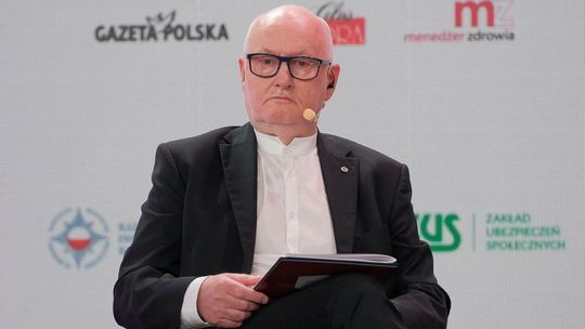 Prof. Gellert: utrzymywanie dwóch instytucji kształcących podyplomowo medyków jest niecelowe