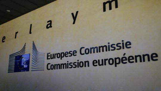 Prognoza gospodarcza KE dla Polski: po spowolnieniu w 2023 roku odbicie w roku 2024 i 2025