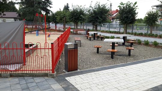  Projekt pn. „Zagospodarowanie terenu wokół PSP Inowłódz”