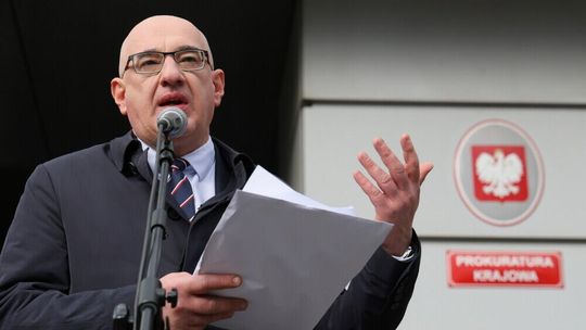 Prokurator generalny zawiesił swojego zastępcę prok. Ostrowskiego na 6 miesięcy