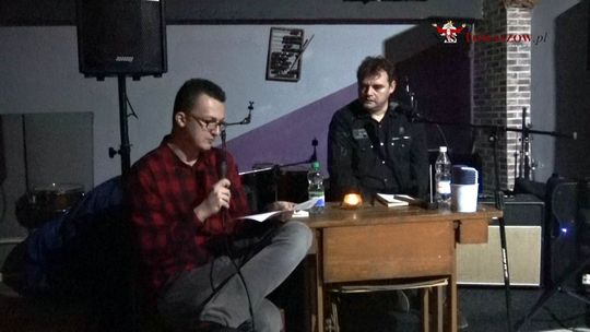 Promocja najnowszego tomu poezji Piotra Gajdy pod tytułem "To bruk"