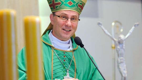 Prymas: cud Betlejemskiej Nocy pozostaje niegasnącą nadzieją dla świata