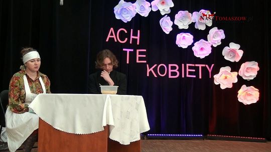 Przedstawienie kabaretowe w gminie Ujazd "Ach te kobiety"