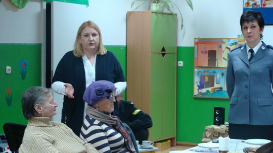 Przestrzegali seniorów